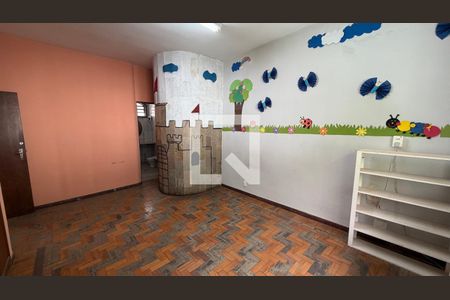 Casa para alugar com 6 quartos, 560m² em São Pedro, Belo Horizonte