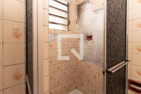 Banheiro de casa para alugar com 2 quartos, 81m² em Furnas, São Paulo