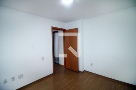 Quarto 1 de apartamento para alugar com 2 quartos, 50m² em Colégio, Rio de Janeiro