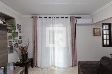 Sala de casa à venda com 3 quartos, 200m² em Vila Euthalia, São Paulo