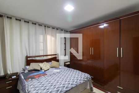 Suíte de casa à venda com 3 quartos, 200m² em Vila Euthalia, São Paulo