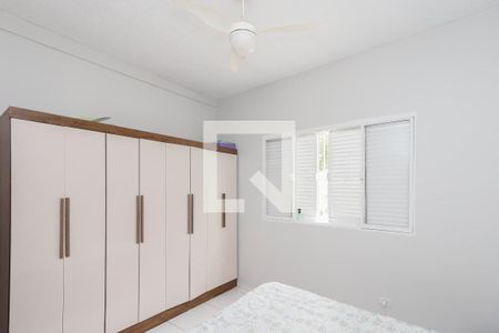 Quarto de casa à venda com 3 quartos, 450m² em Vila Nilo, São Paulo