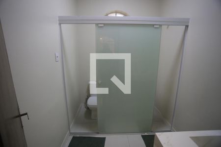 Banheiro de casa à venda com 4 quartos, 360m² em Calafate, Belo Horizonte