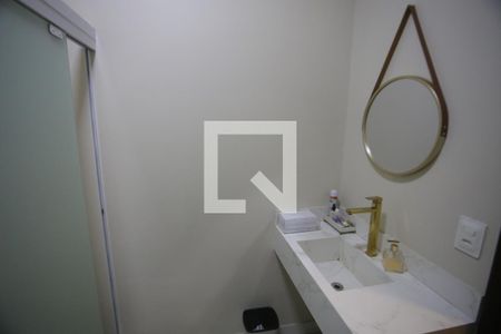 Banheiro de casa à venda com 4 quartos, 360m² em Calafate, Belo Horizonte