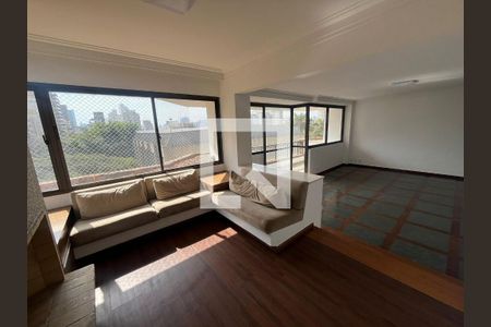 Apartamento para alugar com 4 quartos, 250m² em Jardim Europa, São Paulo