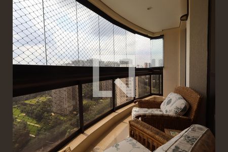 Varanda da Sala de apartamento para alugar com 3 quartos, 220m² em Vila Suzana, São Paulo