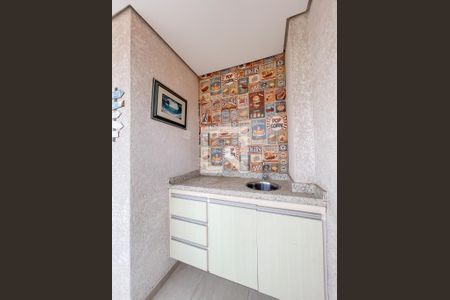 Sacada de apartamento para alugar com 2 quartos, 60m² em Km 18, Osasco