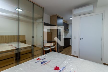 Sala e Quarto de apartamento à venda com 1 quarto, 28m² em Parada Inglesa, São Paulo
