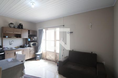 Sala/Cozinha de casa à venda com 5 quartos, 150m² em Niterói, Canoas