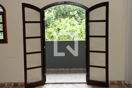 Casa para alugar com 4 quartos, 350m² em Roselândia, Cotia