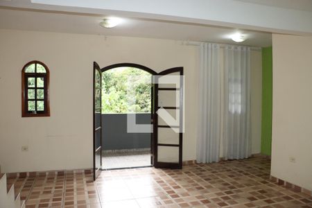 Casa para alugar com 4 quartos, 350m² em Roselândia, Cotia