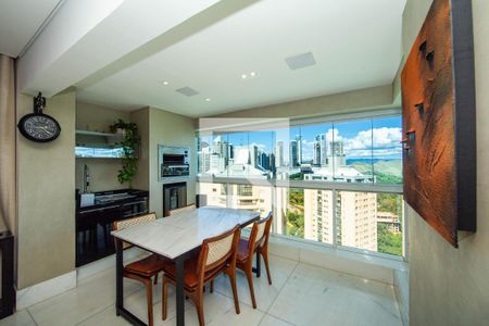 VARANDA de apartamento à venda com 3 quartos, 126m² em Vila da Serra, Nova Lima