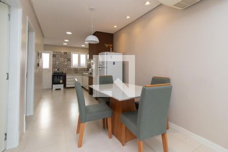 Sala de casa para alugar com 4 quartos, 150m² em Hípica, Porto Alegre