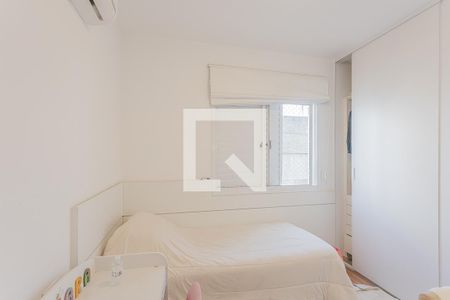 Quarto de apartamento à venda com 2 quartos, 100m² em Pinheiros, São Paulo