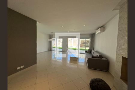 Sala de casa de condomínio à venda com 4 quartos, 565m² em Jardim Paulista, Barueri