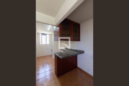 Sala e Cozinha de apartamento para alugar com 2 quartos, 47m² em Conjunto Habitacional Santa Etelvina Iii, São Paulo