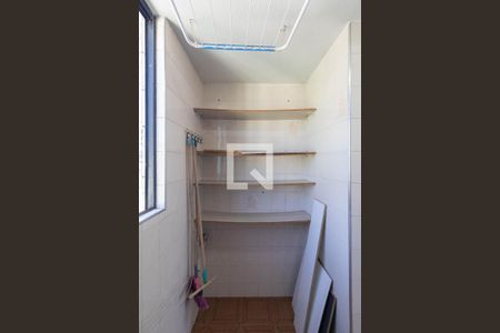 Cozinha e Área de Serviço de apartamento para alugar com 2 quartos, 47m² em Conjunto Habitacional Santa Etelvina Iii, São Paulo