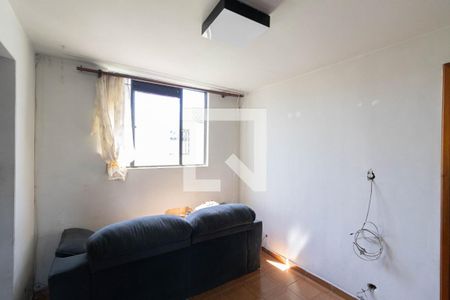 Sala e Cozinha de apartamento para alugar com 2 quartos, 47m² em Conjunto Habitacional Santa Etelvina Iii, São Paulo