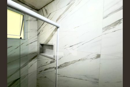 Banheiro de casa para alugar com 1 quarto, 55m² em Parque Flamengo, Guarulhos