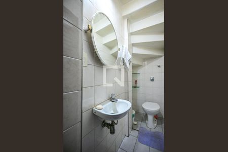 Lavabo de casa à venda com 2 quartos, 90m² em Vila Progredior, São Paulo