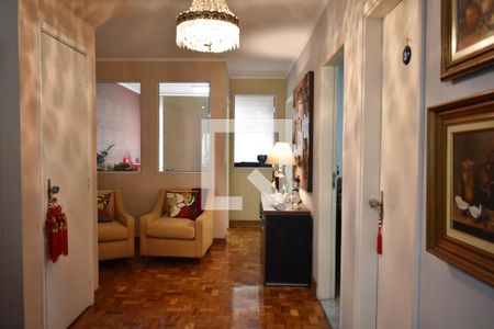 Corredor de casa para alugar com 8 quartos, 342m² em Planalto Paulista, São Paulo