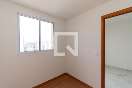 Quarto 1 de apartamento para alugar com 2 quartos, 40m² em Vila Antonieta, São Paulo