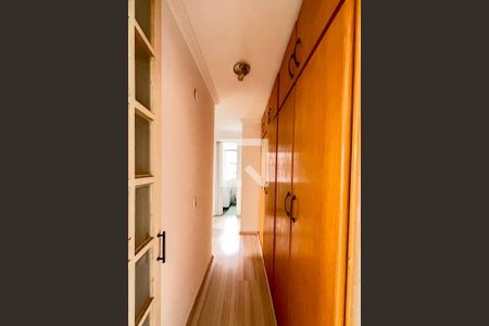 Corredor de apartamento para alugar com 2 quartos, 63m² em Jardim Previdencia, São Paulo