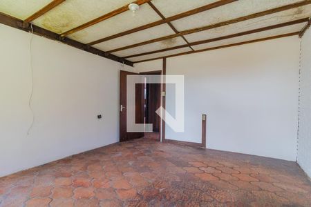 Casa à venda com 3 quartos, 375m² em Medianeira, Porto Alegre