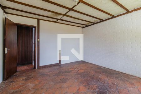 Casa à venda com 3 quartos, 375m² em Medianeira, Porto Alegre