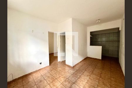 Casa para alugar com 1 quarto, 38m² em Maria Helena, Belo Horizonte