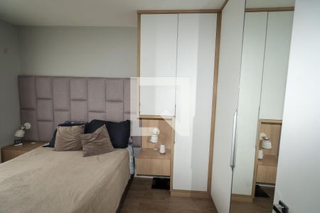 Suíte de apartamento à venda com 2 quartos, 66m² em Jardim Lindóia, Porto Alegre