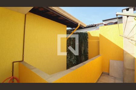 Varanda / Quintal  de casa para alugar com 3 quartos, 154m² em Vila Rosa, São Paulo