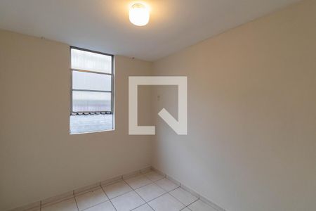Quarto 2 de apartamento para alugar com 2 quartos, 54m² em Conjunto Residencial José Bonifácio, São Paulo