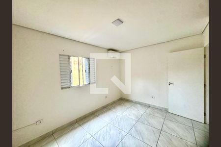 Quarto 1 de casa para alugar com 2 quartos, 60m² em Jardim Palmira, Guarulhos