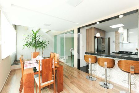 Casa à venda com 3 quartos, 390m² em Jardim Riacho das Pedras, Contagem