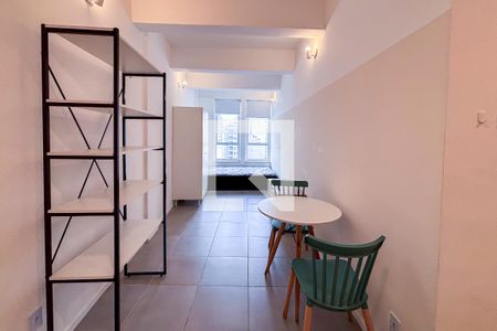 Studio de kitnet/studio para alugar com 1 quarto, 24m² em República, São Paulo