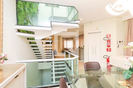 Sala de casa para alugar com 4 quartos, 260m² em Jardim Itapemirim, São Paulo