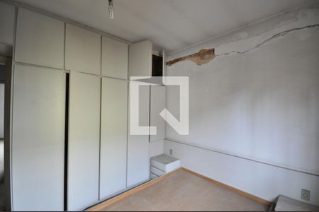 Quarto 2 de casa à venda com 2 quartos, 80m² em Vila Nivi, São Paulo