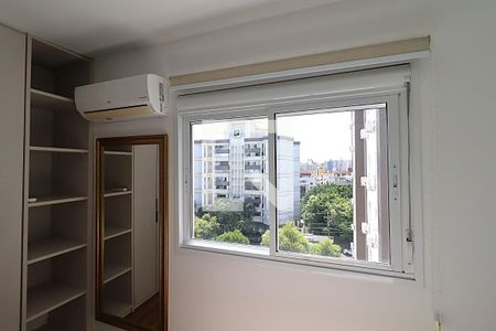 Janela daSuíte de apartamento para alugar com 3 quartos, 78m² em Boa Vista, Porto Alegre
