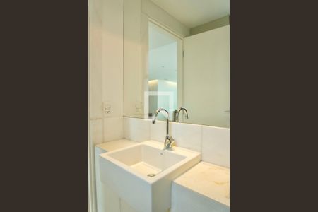 Apartamento para alugar com 5 quartos, 198m² em Carmo, Belo Horizonte