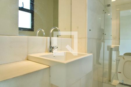 Apartamento para alugar com 5 quartos, 198m² em Carmo, Belo Horizonte