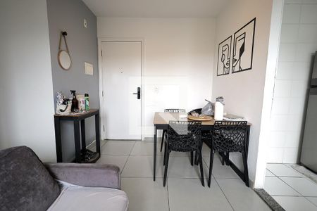 Sala de apartamento à venda com 2 quartos, 45m² em Jardim Utinga, Santo André