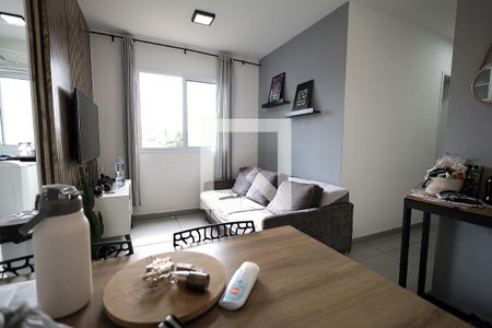 Sala de apartamento à venda com 2 quartos, 45m² em Jardim Utinga, Santo André