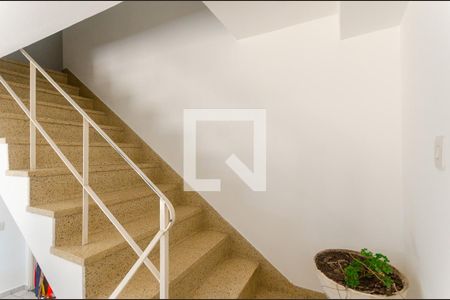 Escada de casa à venda com 3 quartos, 153m² em Jardim Sao Jose, São Paulo