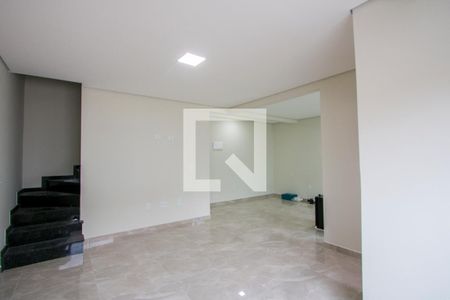 Sala de casa para alugar com 2 quartos, 127m² em Vila Marina, Santo André