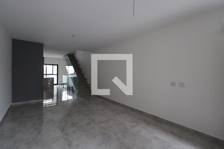 Sala de casa para alugar com 3 quartos, 200m² em Vila Santa Isabel, São Paulo