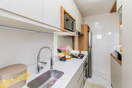 Cozinha de apartamento para alugar com 2 quartos, 44m² em Costa E Silva, Porto Alegre