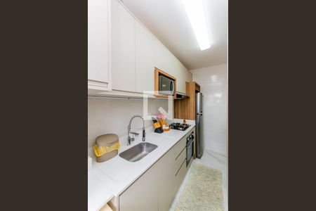 Cozinha de apartamento para alugar com 2 quartos, 44m² em Costa E Silva, Porto Alegre
