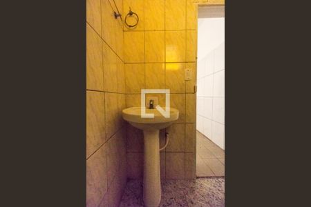 Banheiro de casa para alugar com 1 quarto, 40m² em Jardim Munhoz Junior, Barueri