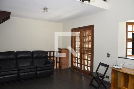 Casa para alugar com 5 quartos, 2421m² em Chácaras Ana Lúcia, Embu das Artes